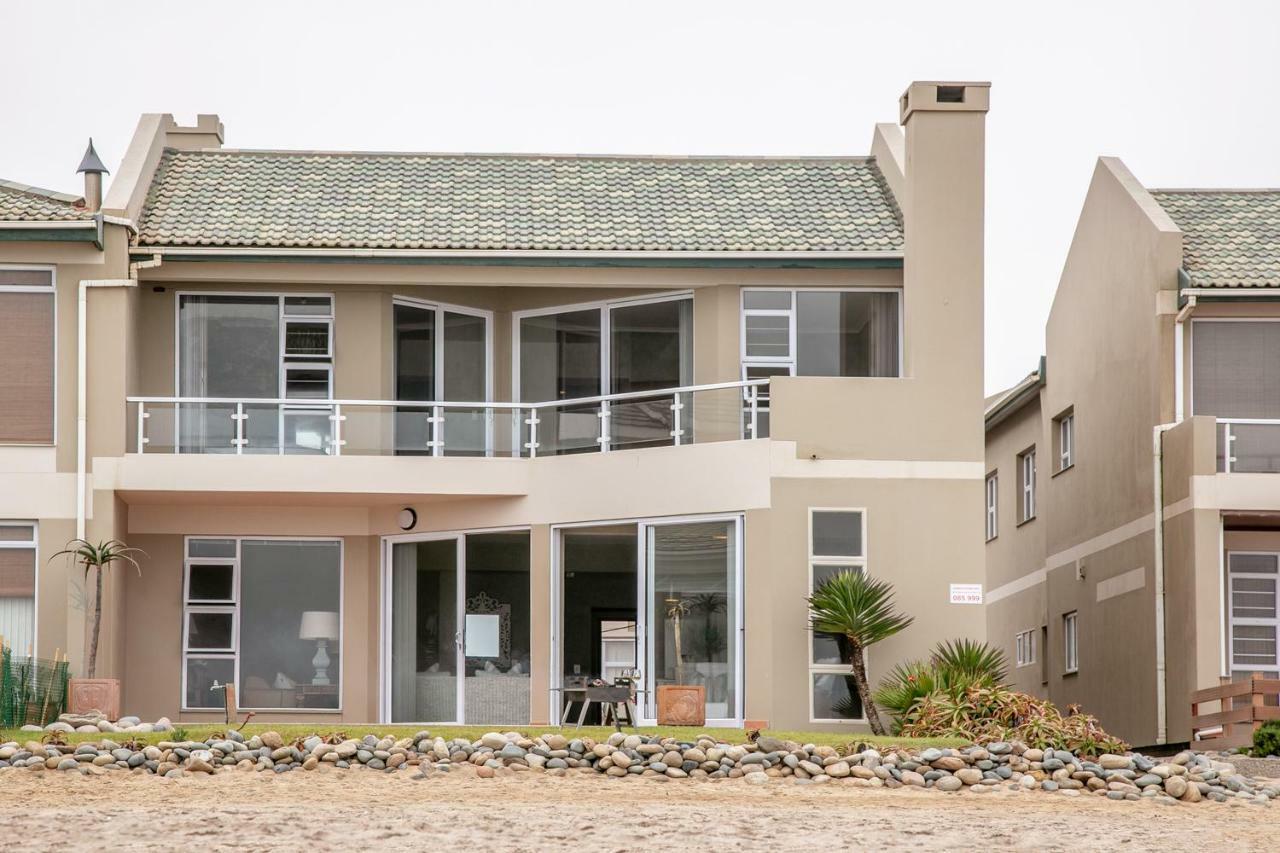 Blue Pearl - Situated Right On The Beach Swakopmund Extérieur photo